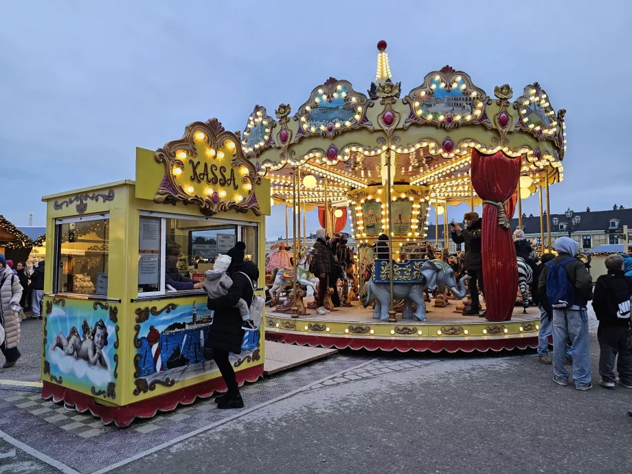 Carrousel au marché de Noël de Schönbrunn