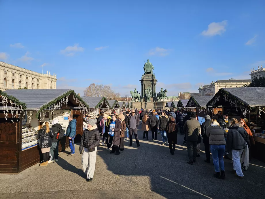 Marché de Noël sur la Maria-Theresien-Platz