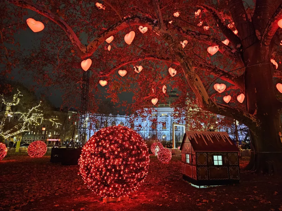 Marché de Noël devant l'hôtel de ville