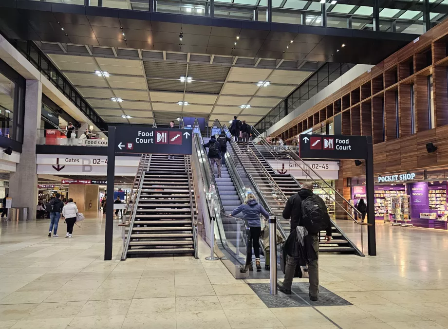 Food Court, section transit