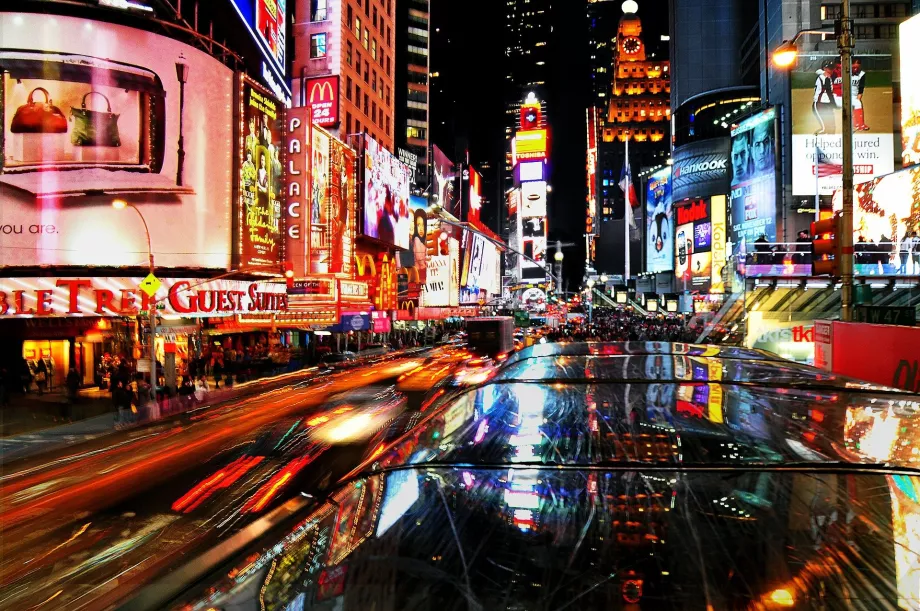 Des milliers de lumières à Times Square