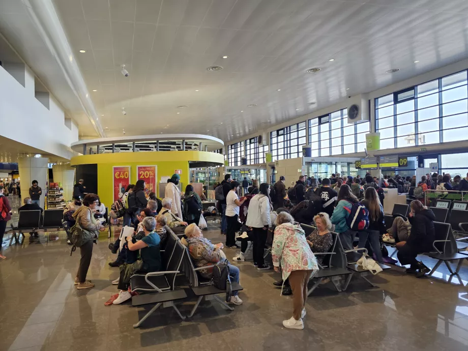 Zone de transit de l'aéroport de Ponta Delgada