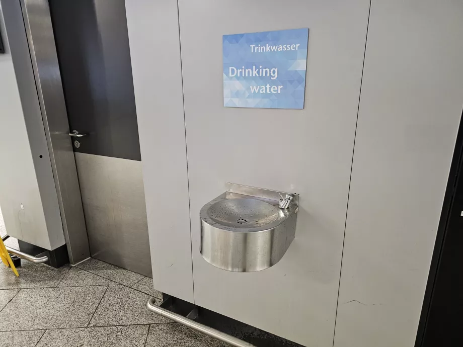 Eau potable, aéroport FRA