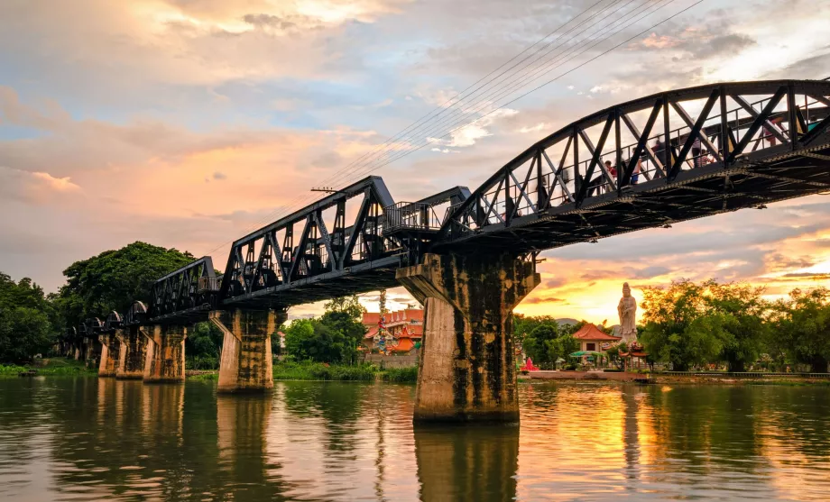 Pont sur la rivière Kwai