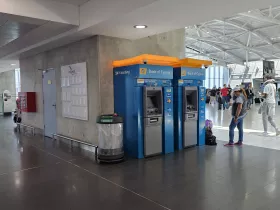 ATMs free of charge, departure hall
