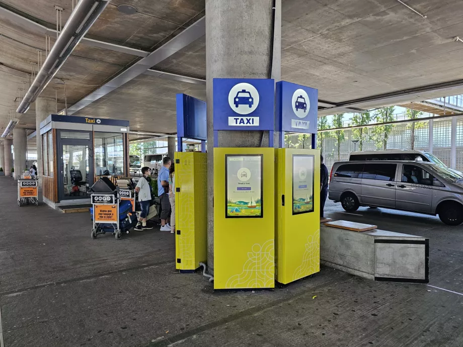 Kiosque pour commander un taxi