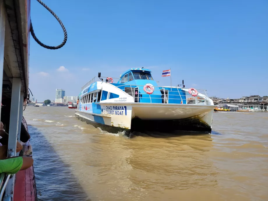 Bateau touristique Chao Phraya