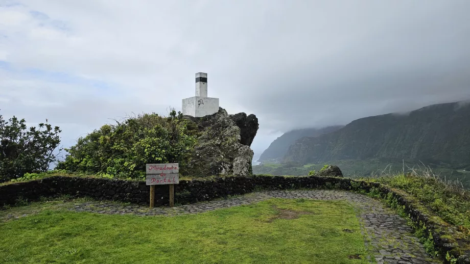 De Miradouro à Portal