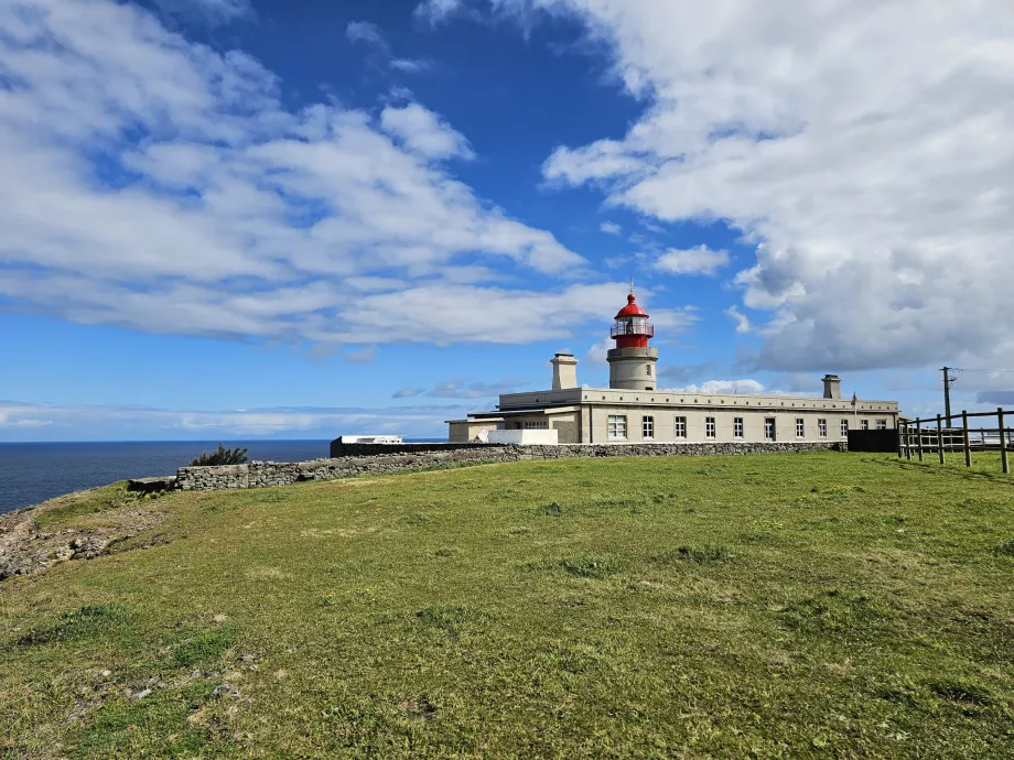 De Farol à Albarnaz