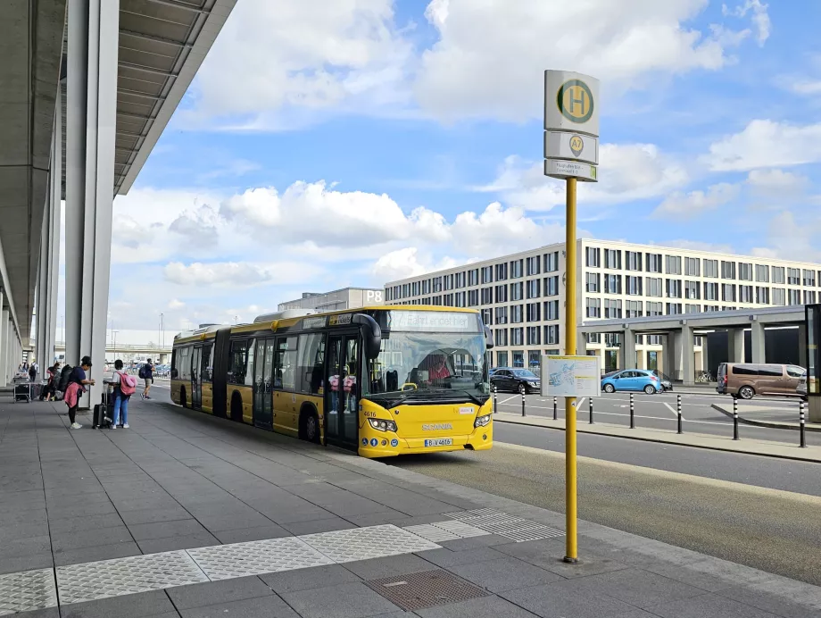 Bus X7, aéroport BER