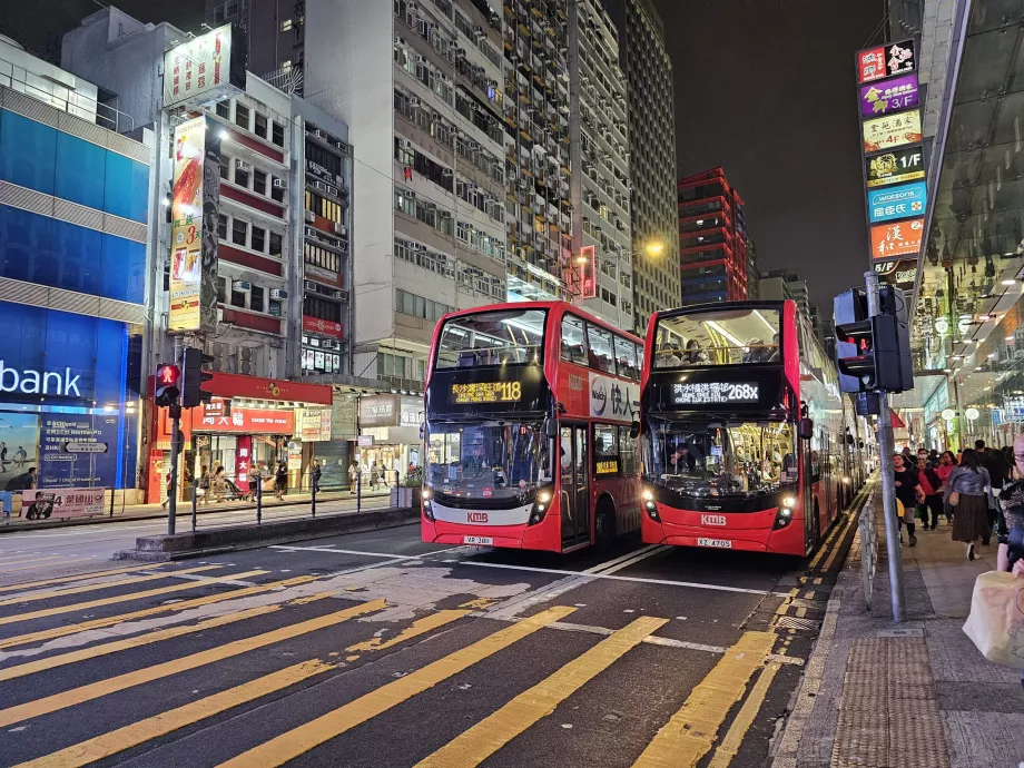 Les bus KMB sur Nathan Road