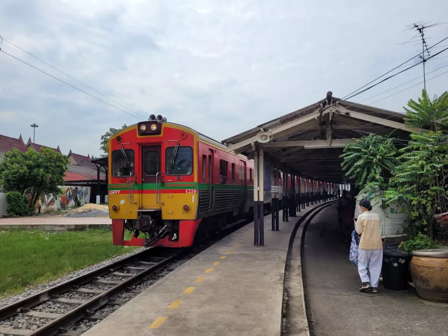 Gare ferroviaire de Ban Laem