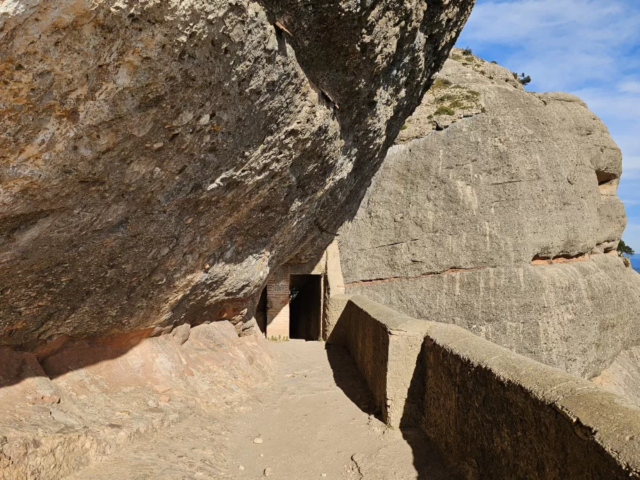 Sentiers dans les montagnes de Montserrat