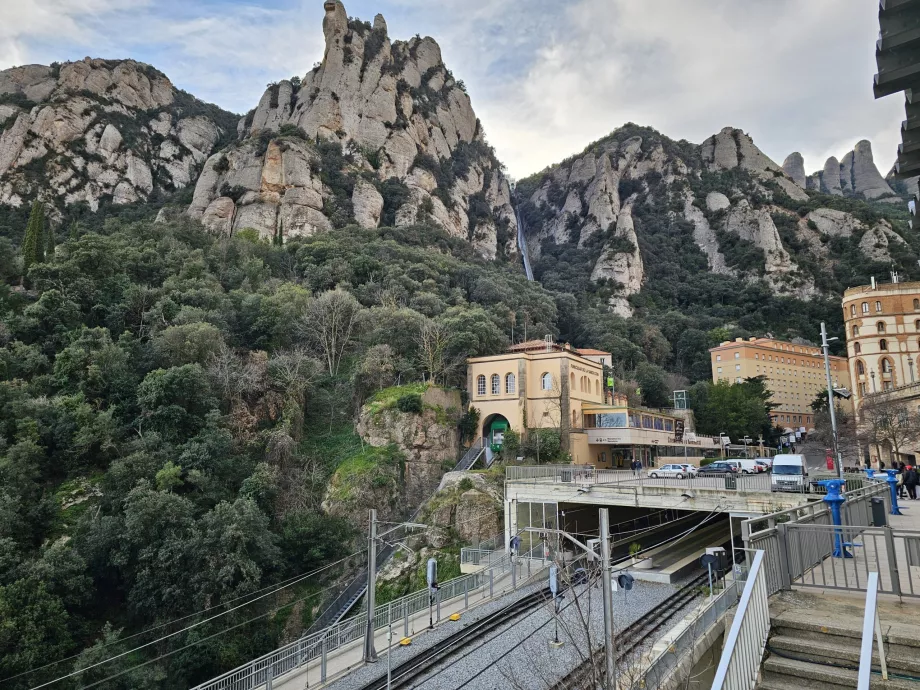 Station de téléphérique au monastère de Montserrat