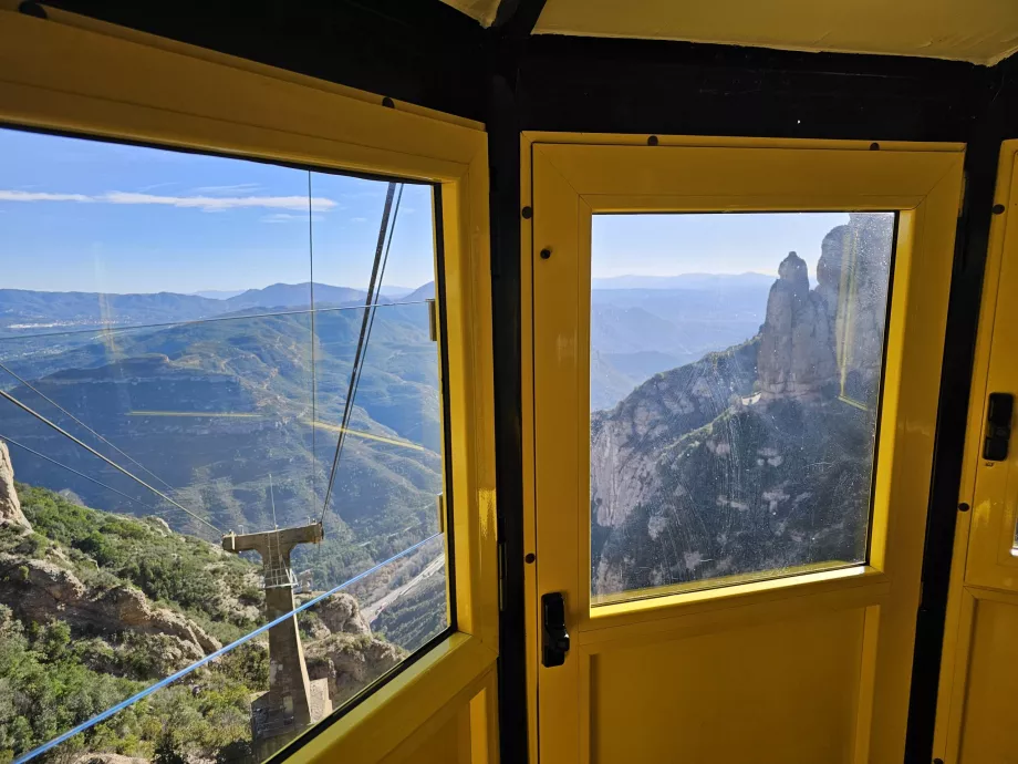 Vue depuis le téléphérique de Montserrat