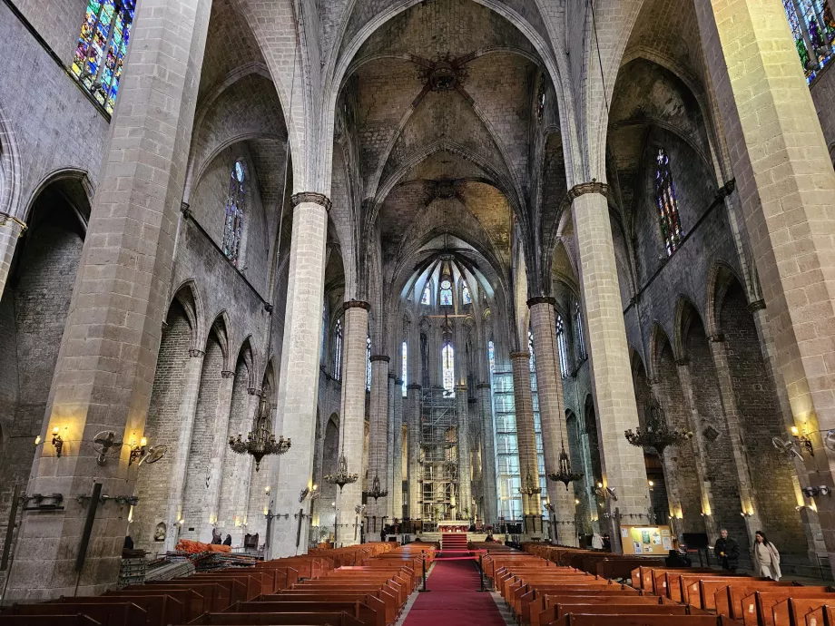 Santa Maria del Mar, intérieur