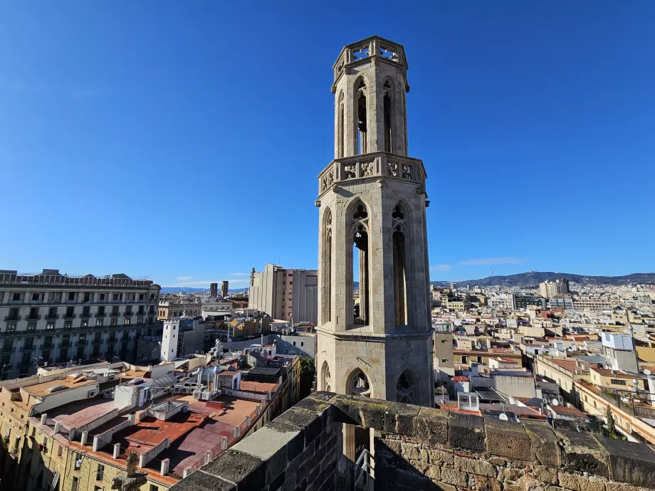 Vue du toit de l'église Santa Maria del Mar