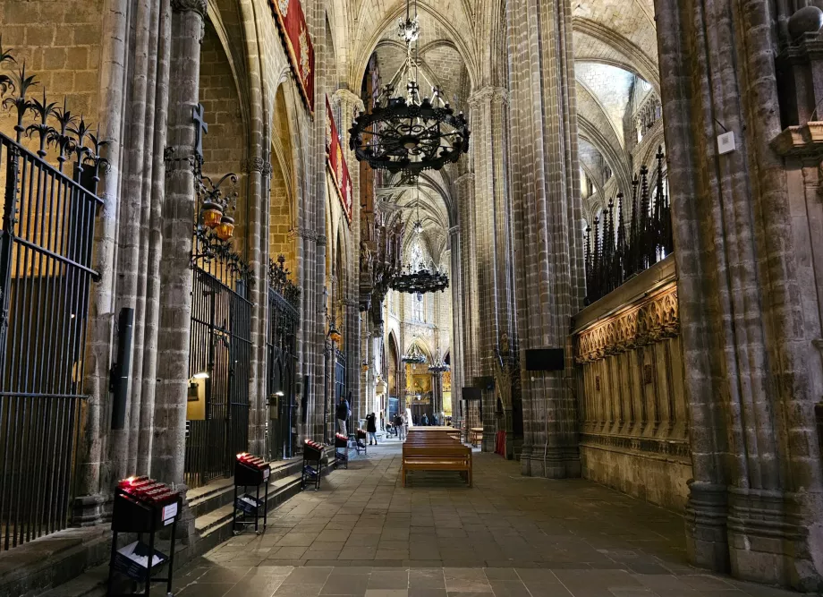 Cathédrale de Barcelone, intérieur