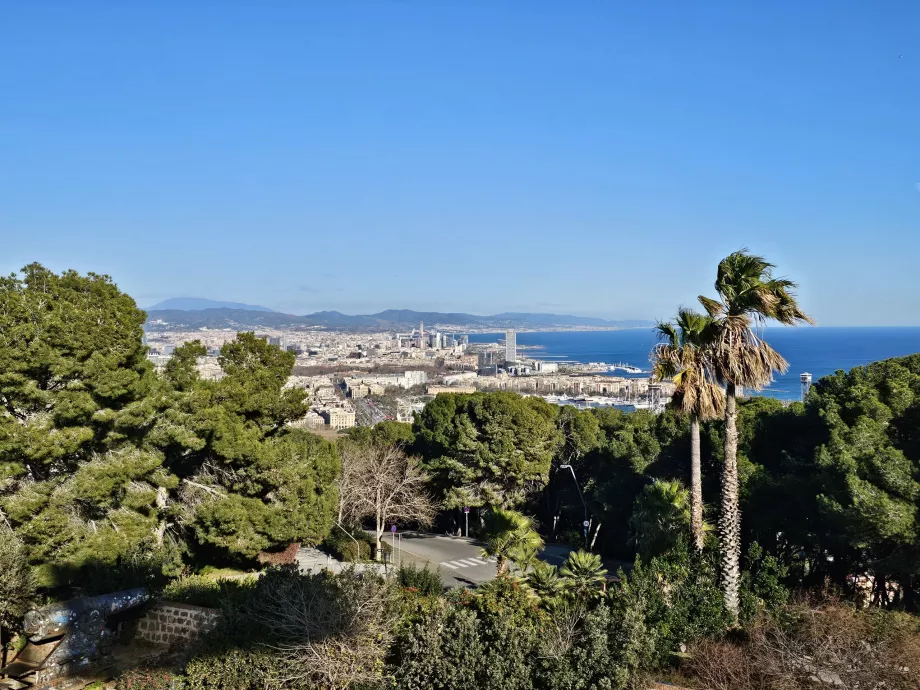 Vue de Barcelone depuis le Castell de Montjuic