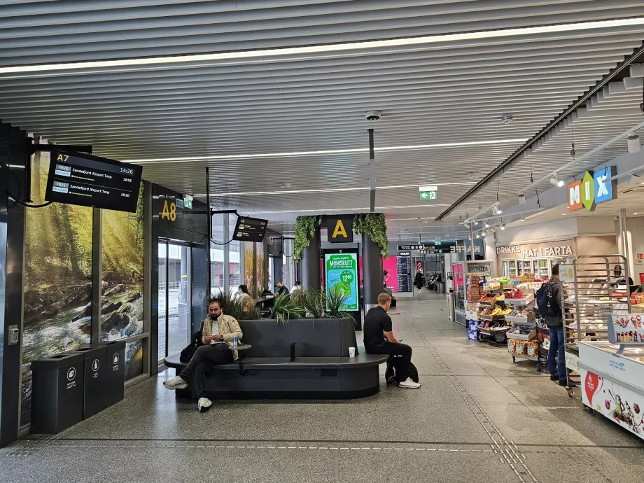 Salle d'attente de la gare routière d'Oslo