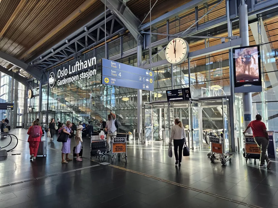 Arrivée à l'aéroport d'Oslo