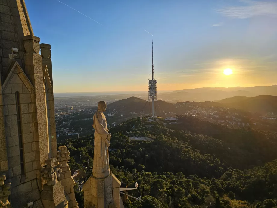 Vue de la terrasse du temple de Tibidabo