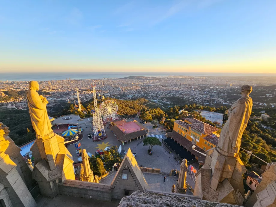 Vue de la terrasse du temple de Tibidabo