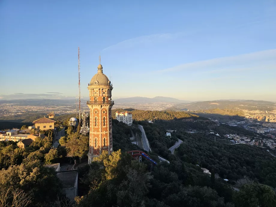 Vue de la terrasse du temple de Tibidabo