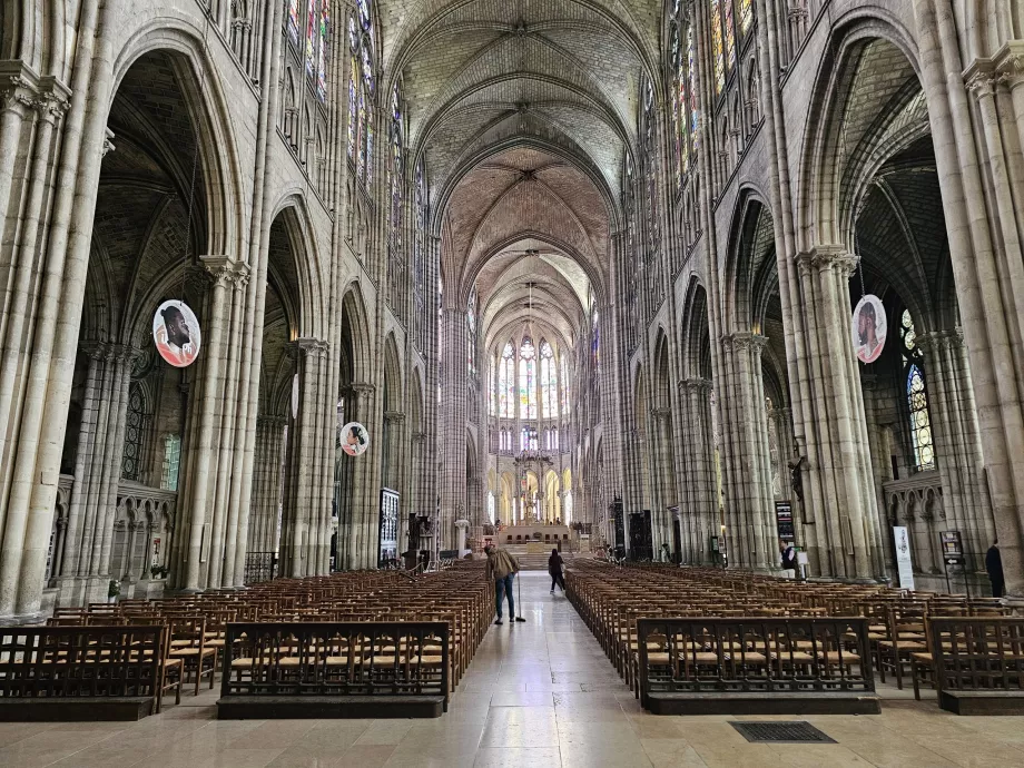 Saint Denis, intérieur de la basilique