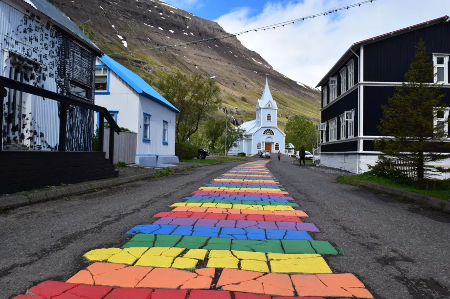 Seydisfjördur : un voyage haut en couleurs