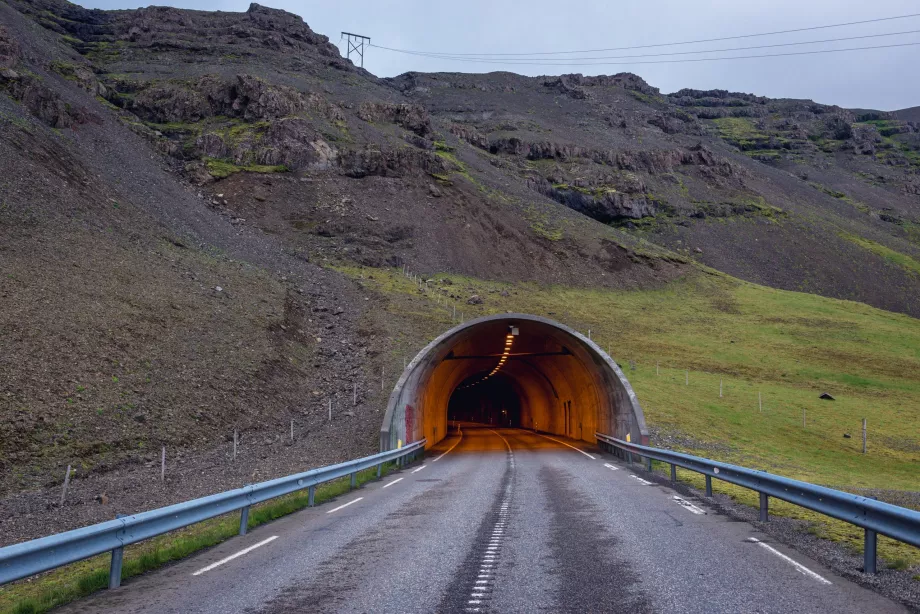 Tunnel de l'Almannaskard