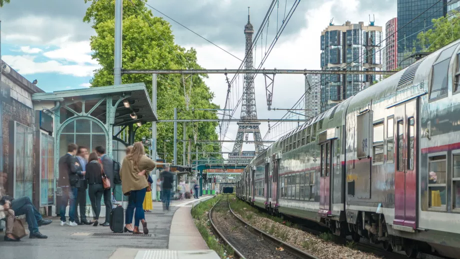 Train RER