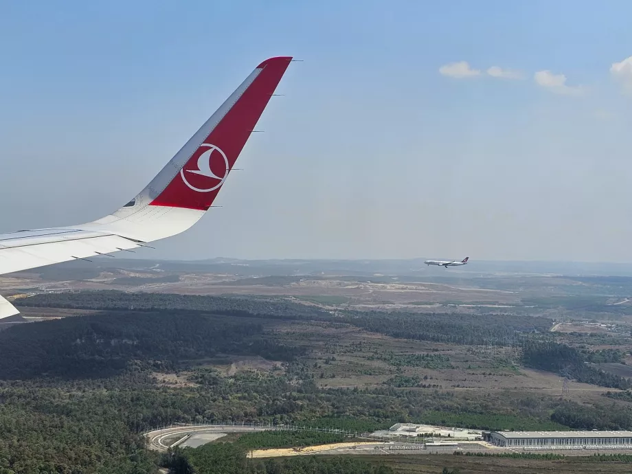 Turkish Airlines atterrissage parallèle