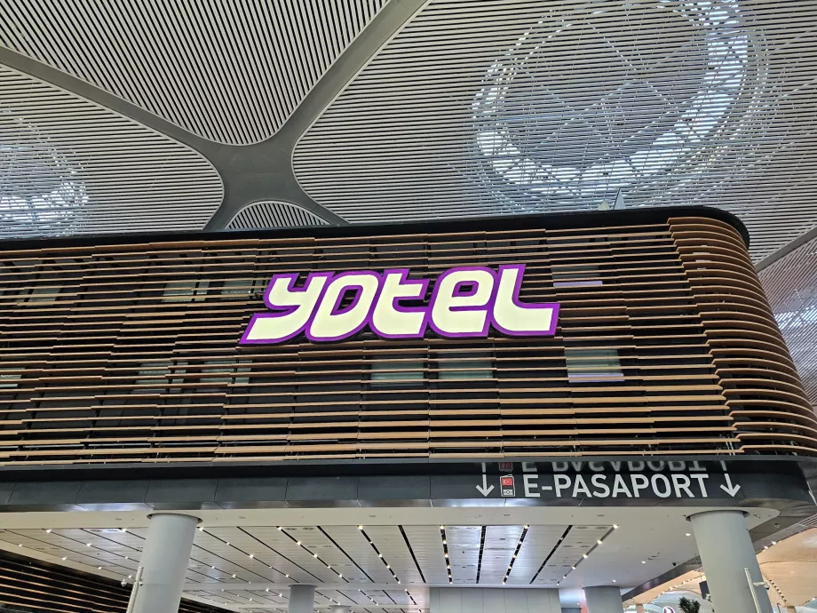 Yotel, partie publique