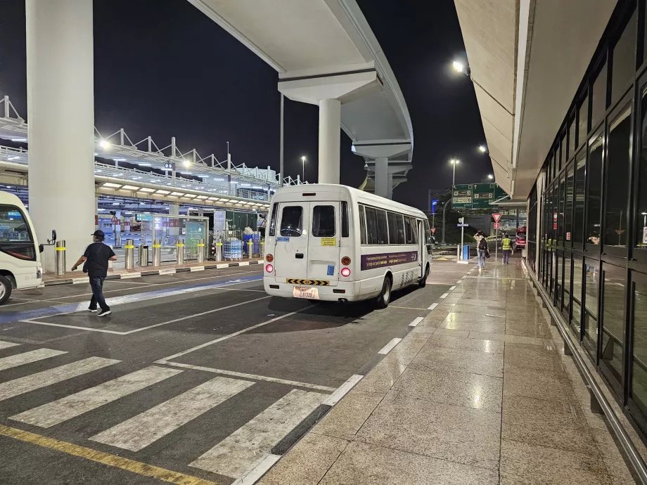 Arrêt de la navette de l'hôtel, Terminal 1