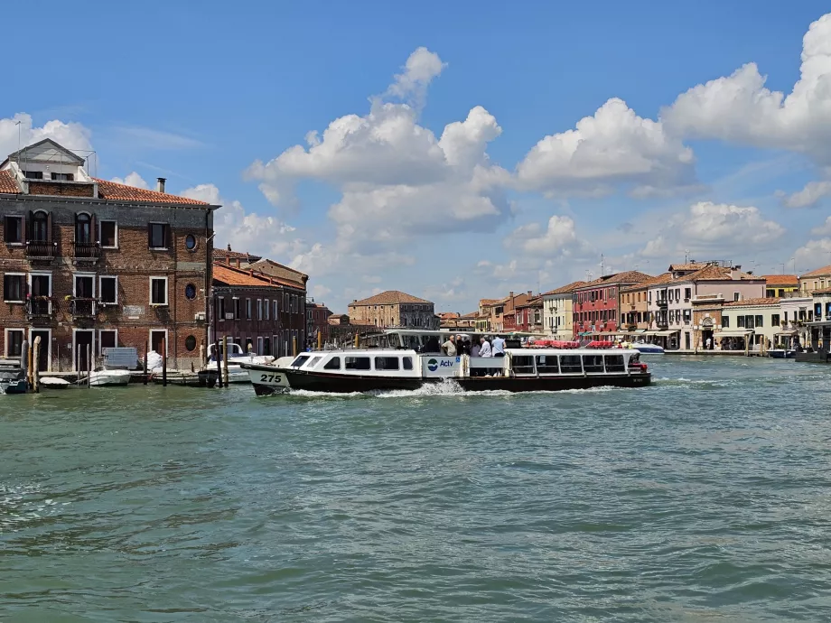 Vaporetto sur Murano