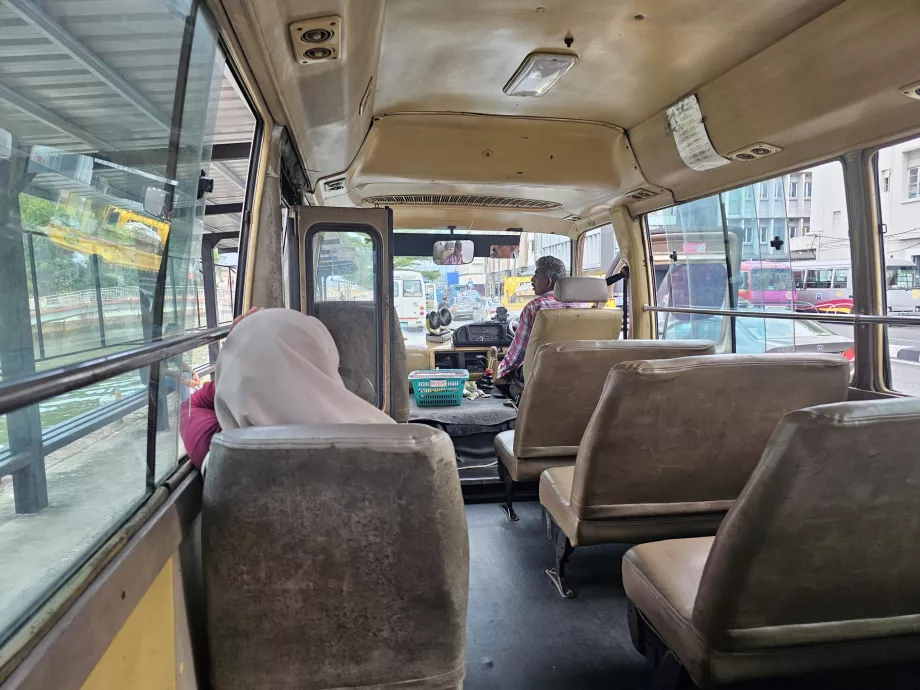 Intérieur d'un bus de transport public