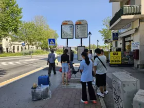 Bus stop in the direction of the airport at the main railway station