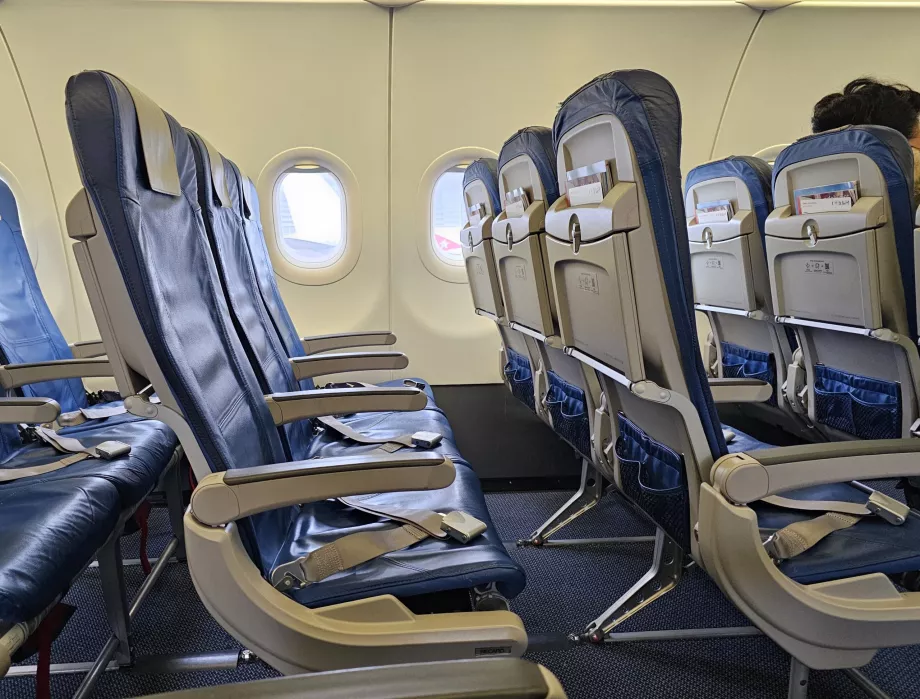 Edelweiss, espace pour les jambes en classe économique, Airbus A320