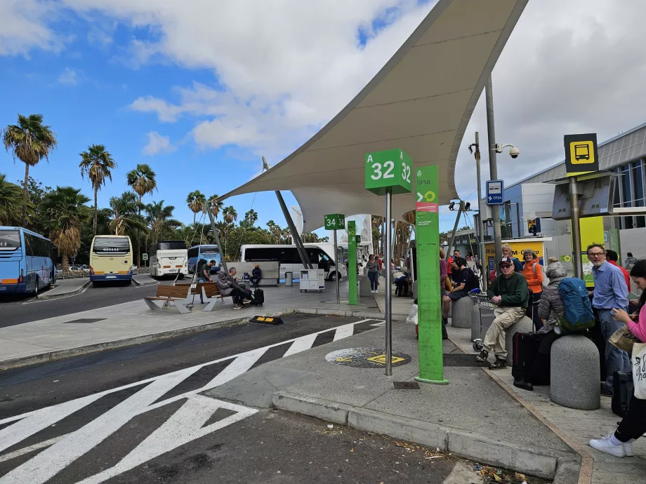 Arrêt de bus en direction de Santa Cruz et Los Cristianos