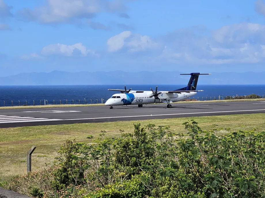 Avions SATA à l'aéroport de Pico