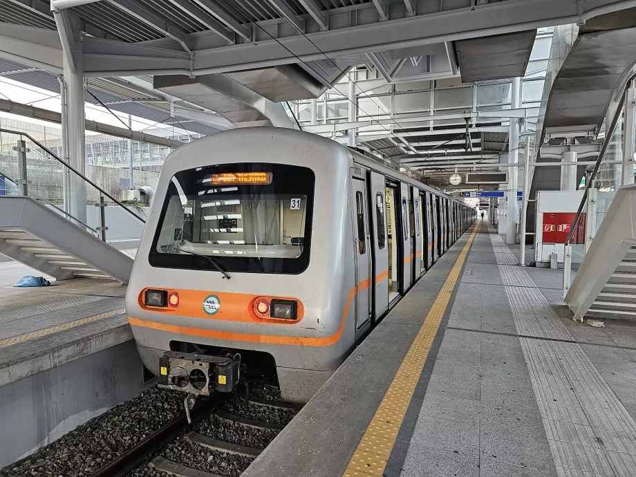 Metro, Athens Airport