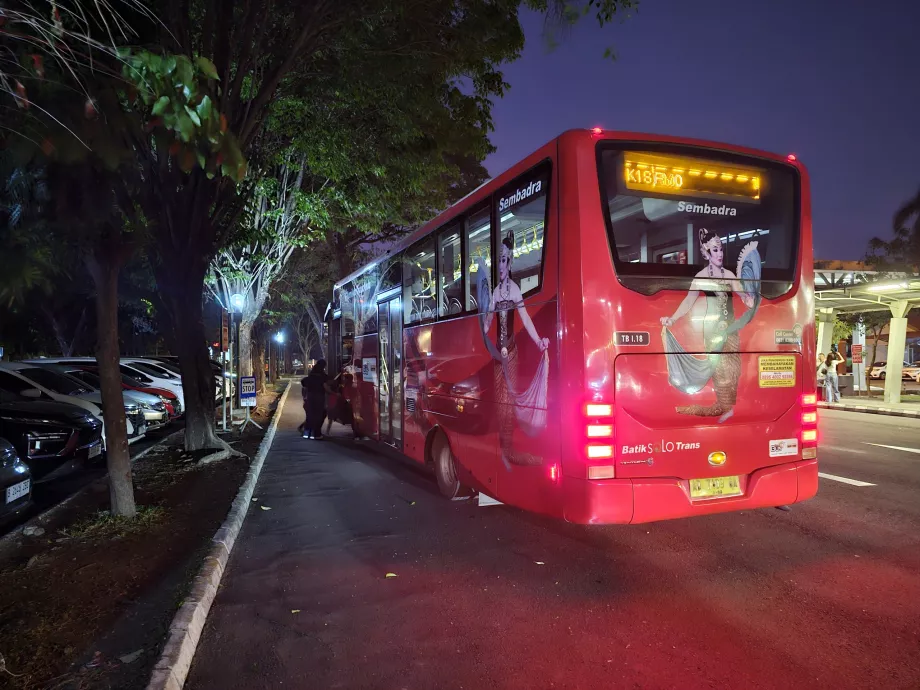 Arrêt de bus K1S