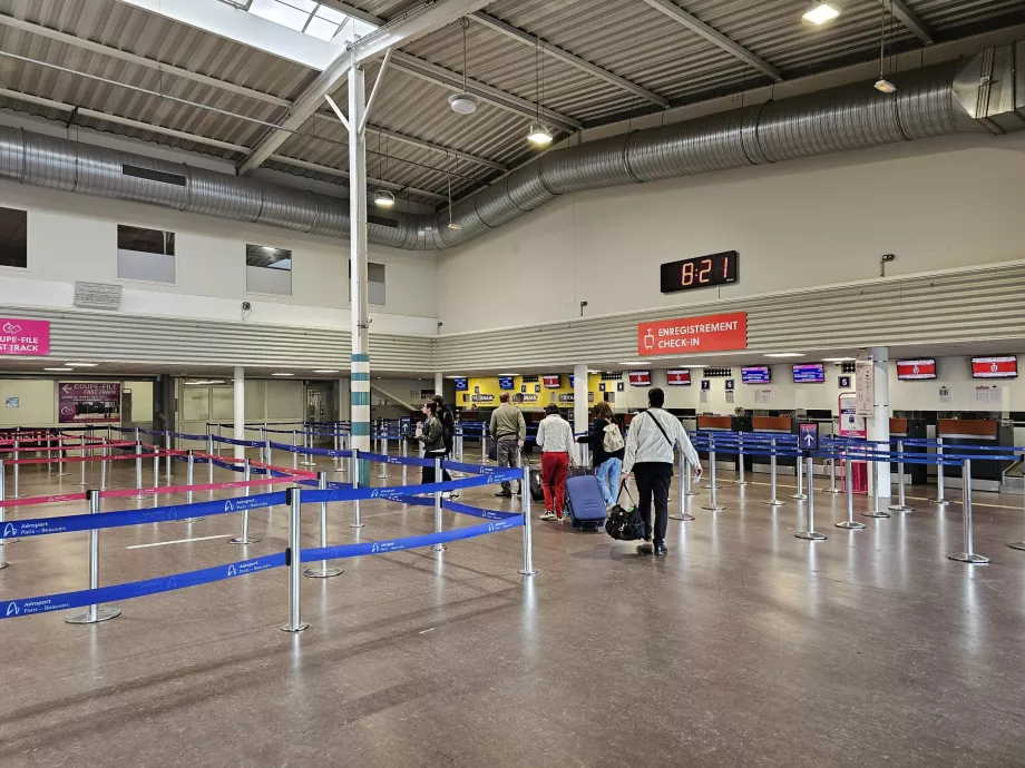 Hall d'enregistrement, Terminal 2