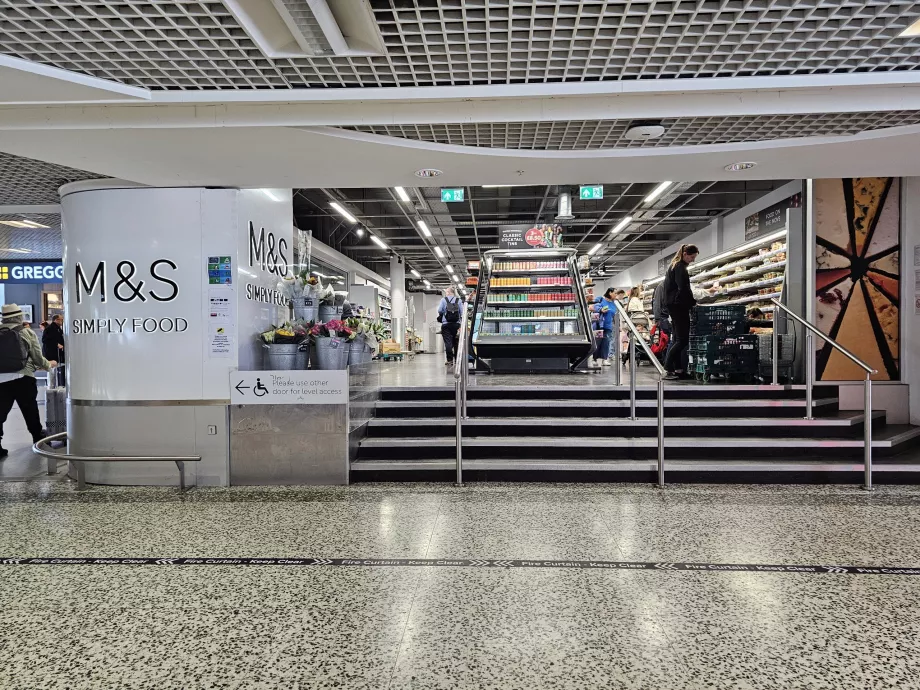 Marks &amp; Spencer, espace public