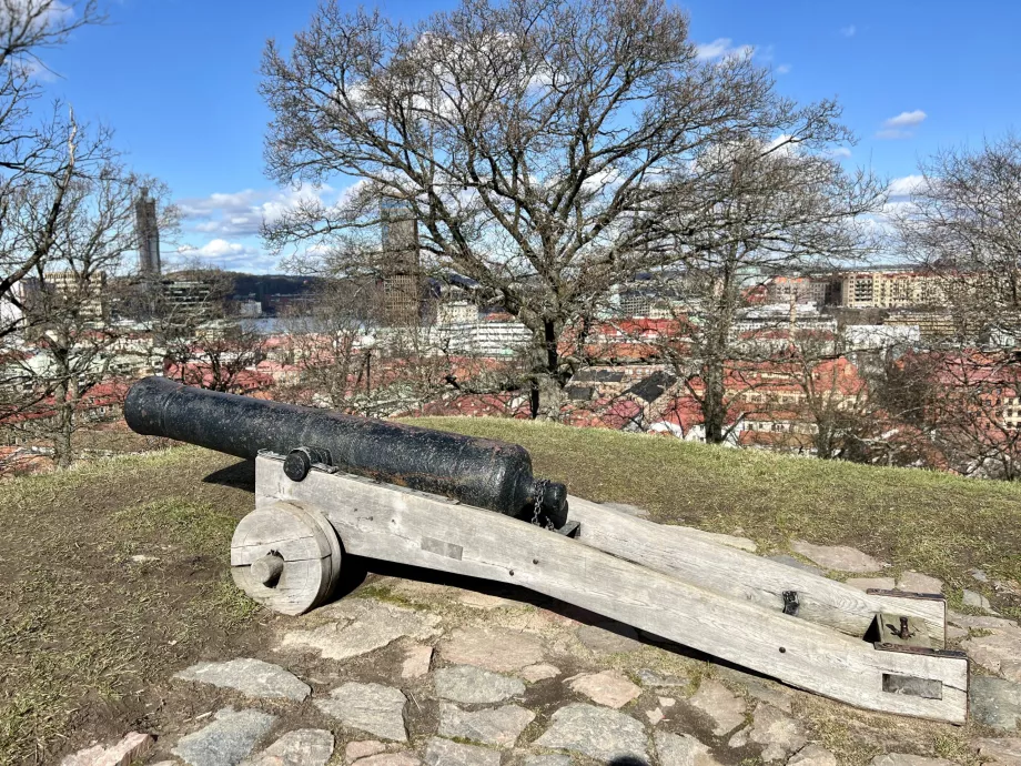 Canon historique à Skansen Kronan