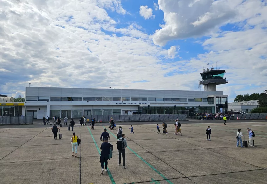 Arrivée à l'aéroport Tours