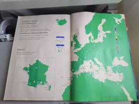 Carte des destinations dans le magazine de bord