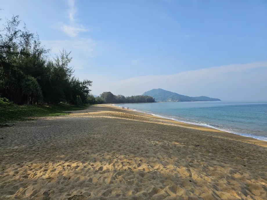 Plage de Mai Khao