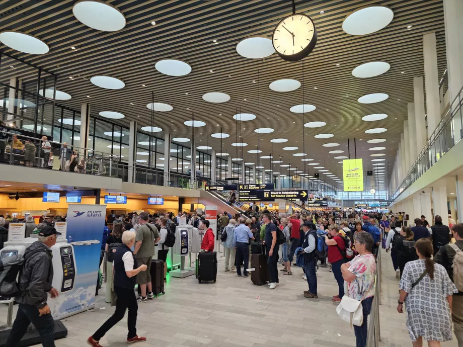 Hall d'enregistrement du terminal 2